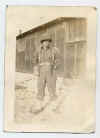 WWII Sgt with fighting knife.jpg (65431 bytes)